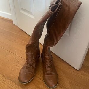 Women’s Knee-High tan Boots